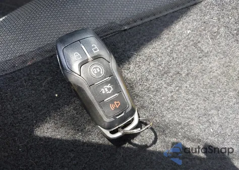 2016 Ford Mustang V6 z USA, uszkodzony, nr VIN 1FATP8EM6G5216232